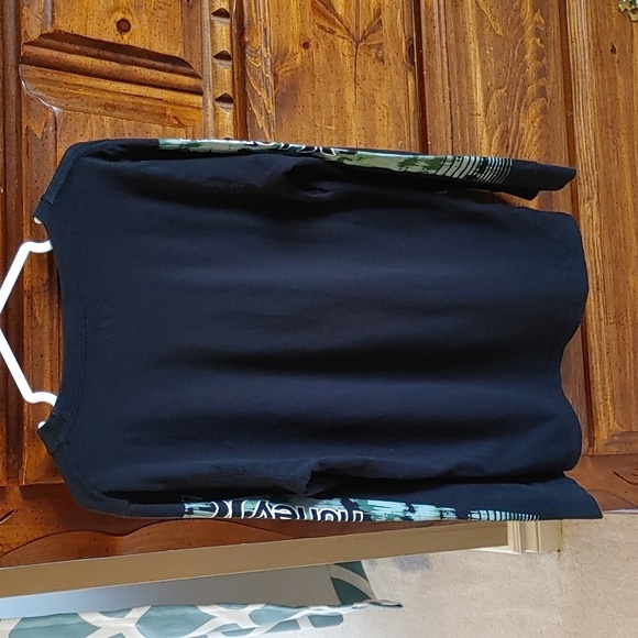 💚Boys Hurley Long Sleeve Medium Graphic T-shirt - Picture 2 of 5